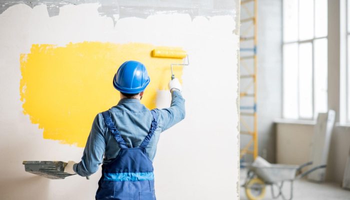 painter-painting-walls
